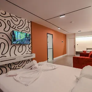  Apartment Grandstay